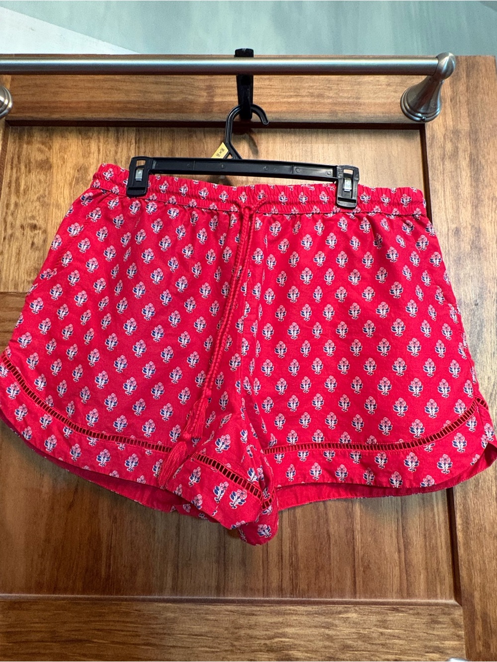 Universal Thread Red Floral Print Drawstring Shorts